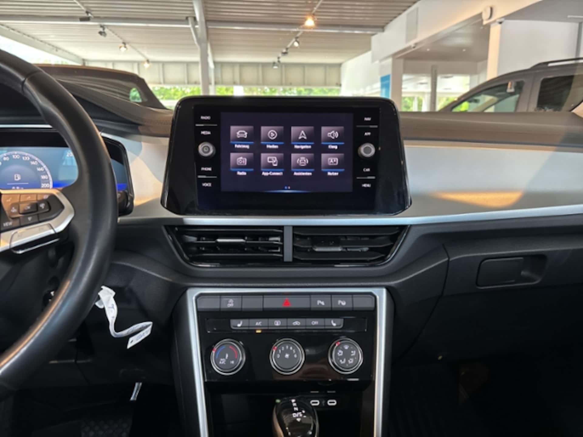 Volkswagen T-Roc Life