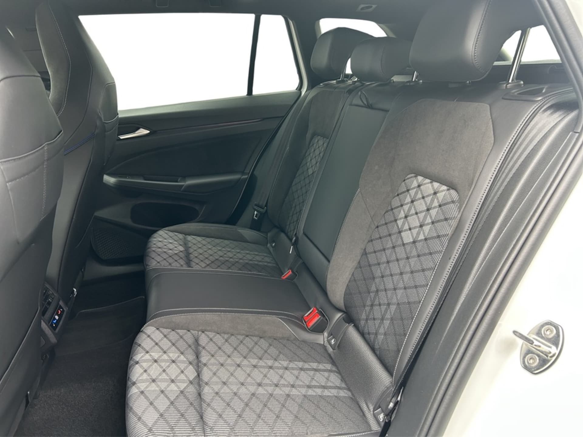 Volkswagen Golf Variant R-Line