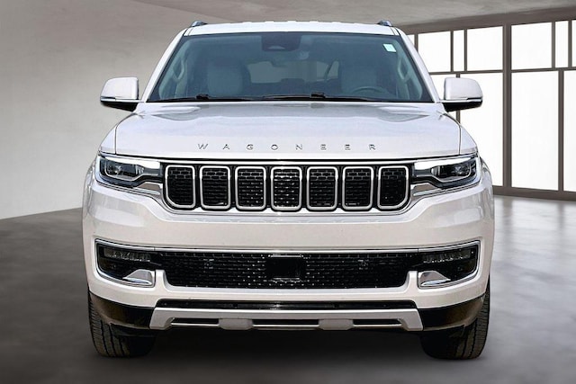 2022 Jeep Wagoneer