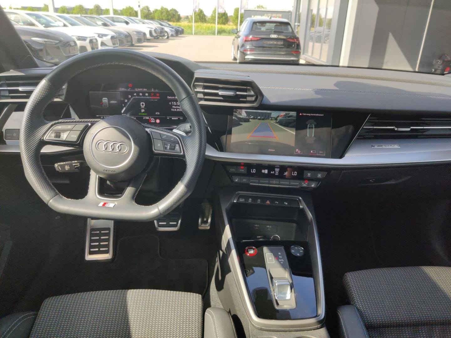 Bild über Audi S3 Sportback TFSI quattro S tronic - für weitere Informationen kontaktieren Sie den Audi Partner