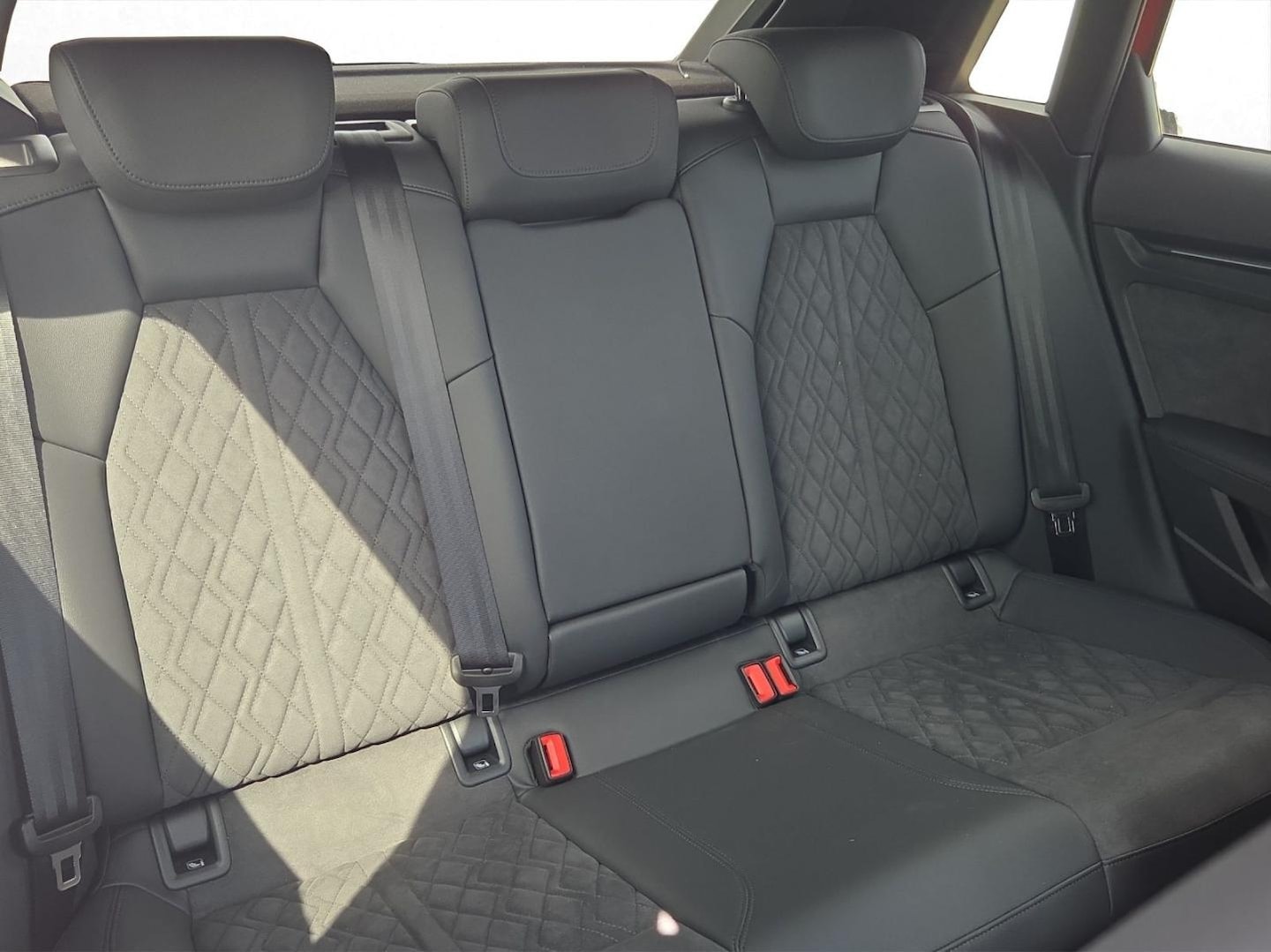 Bild über Audi RS 3 Sportback RS 3 Sportback 294 kW S tronic - für weitere Informationen kontaktieren Sie den Audi Partner
