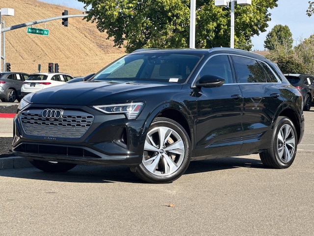 2024 Audi Q8 e-tron