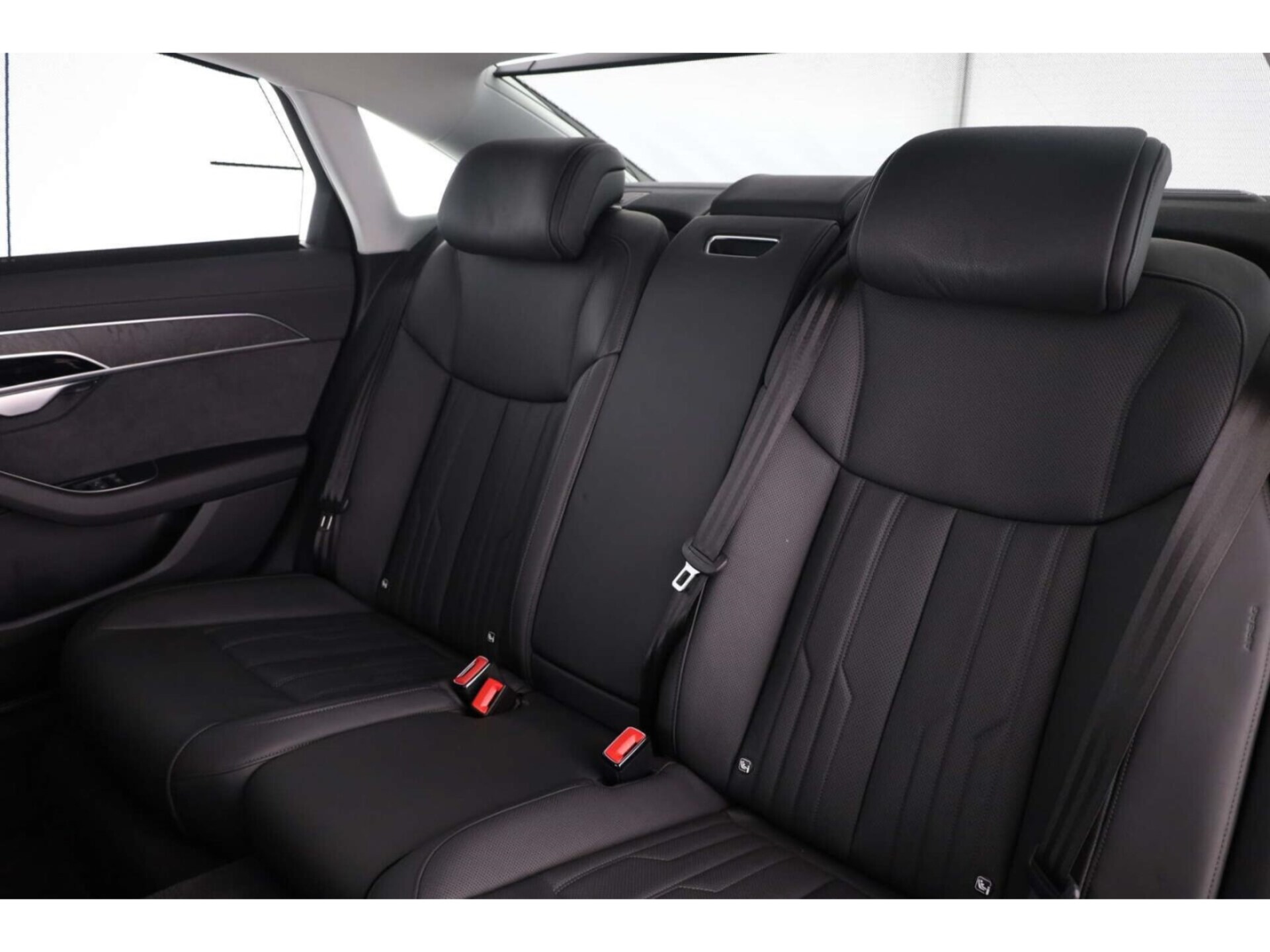 Audi A8 L TFSI e