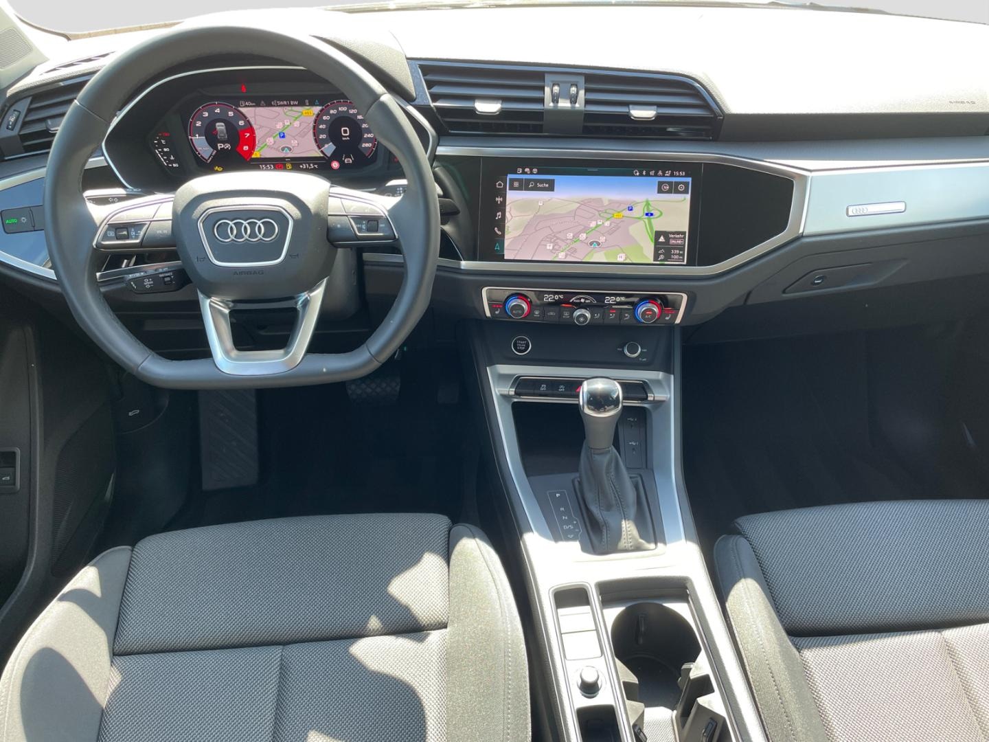 Bild über Audi Q3 TFSI 110 kW S tronic - für weitere Informationen kontaktieren Sie den Audi Partner