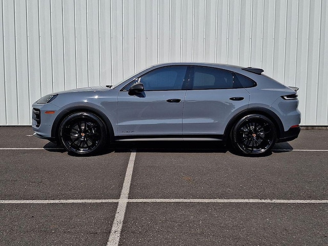 2026 Porsche Cayenne Coupé