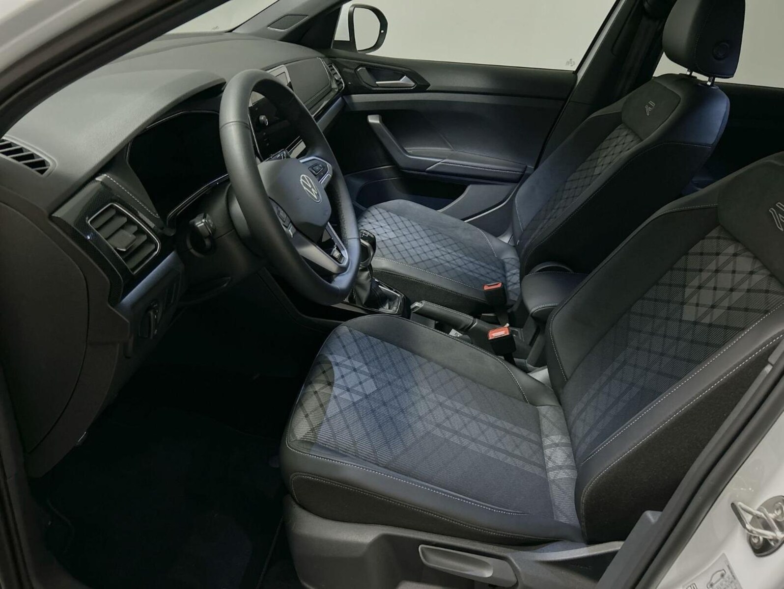 Volkswagen T-Cross – Bild 11