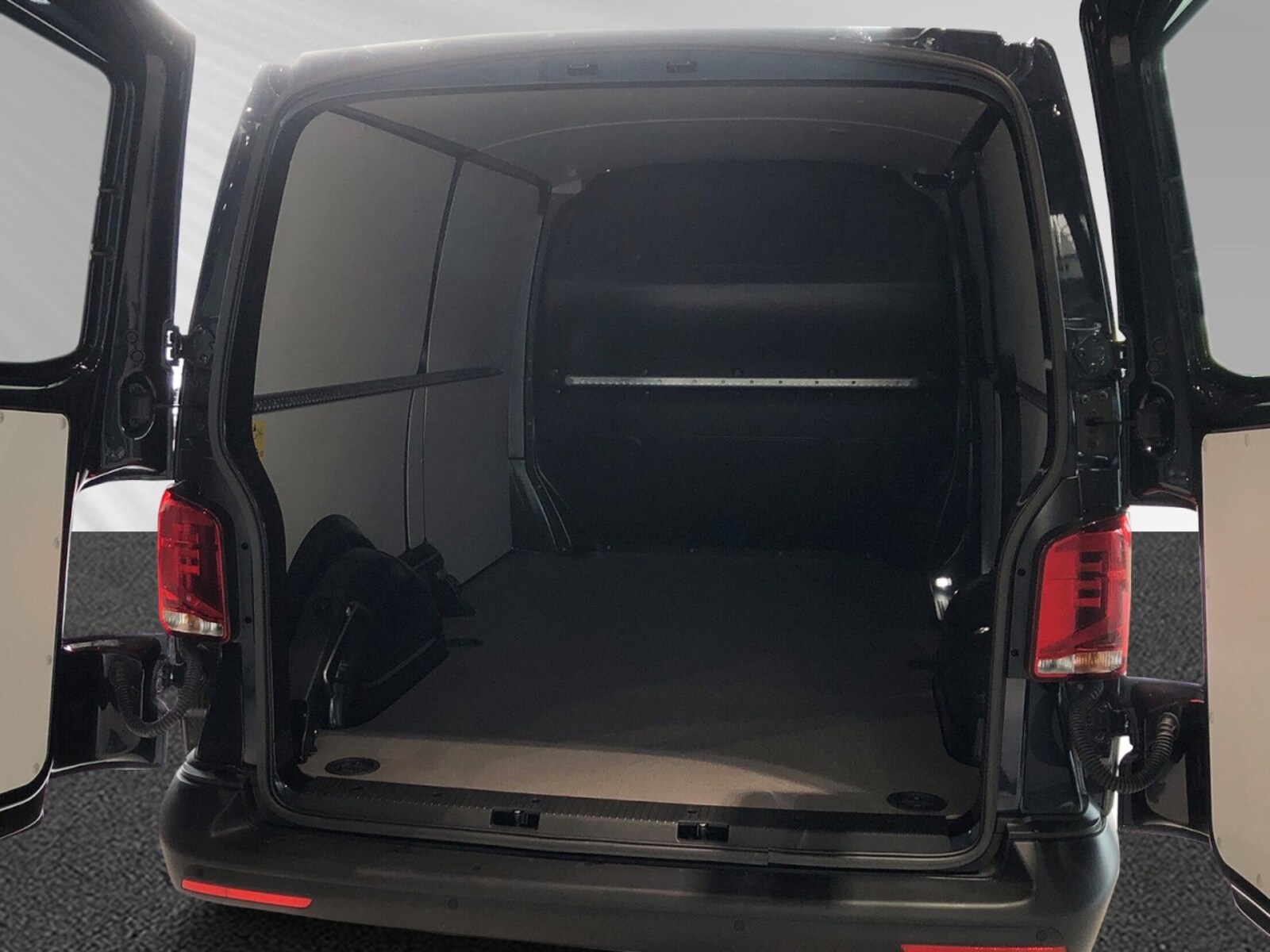 Volkswagen T6.1 Transporter Kasten langer Radstand – Bild 13