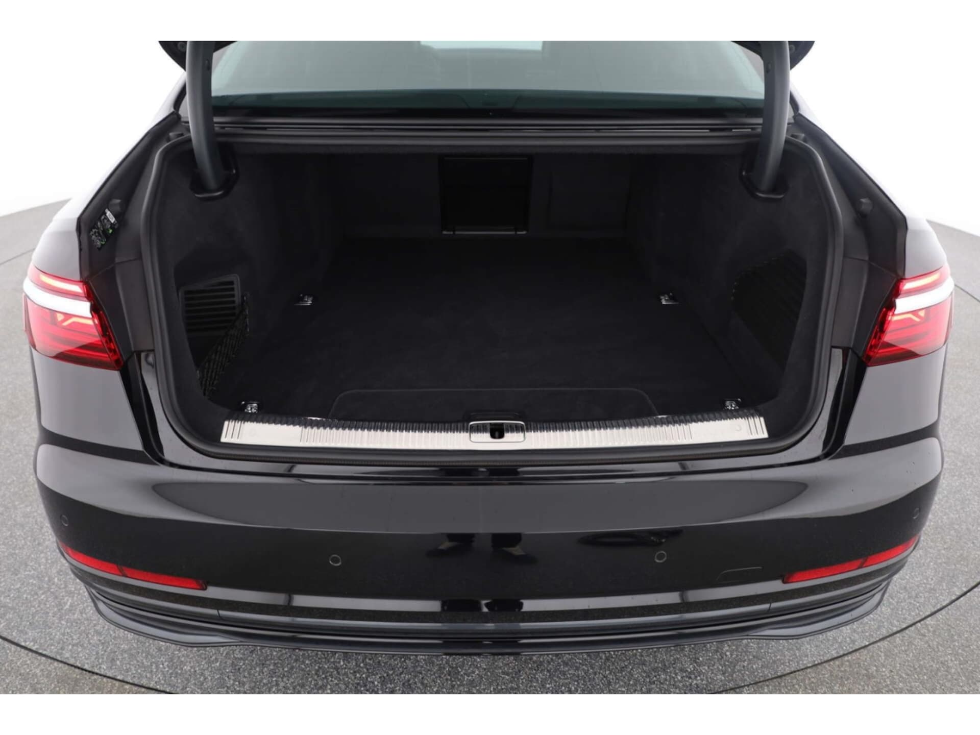 Audi A8 L TFSI e