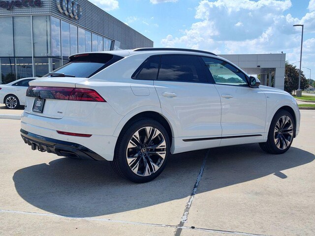 2026 Audi Q8