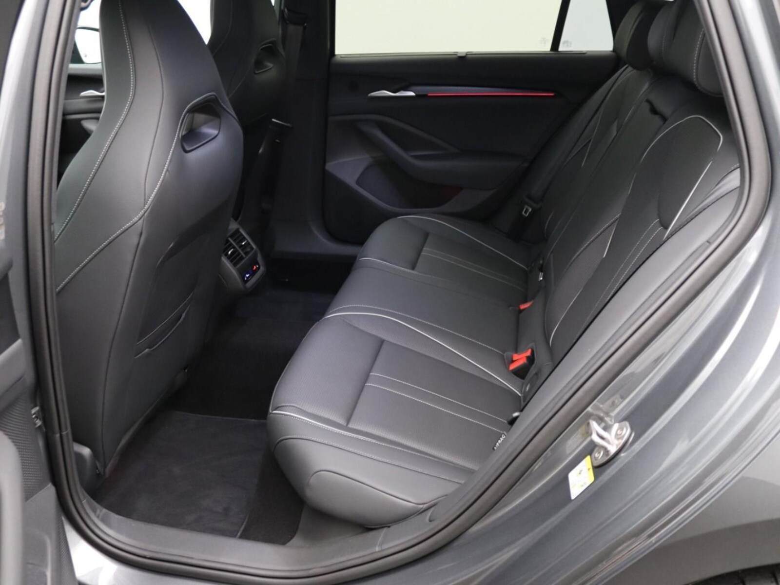 Škoda Superb Combi – Bild 8