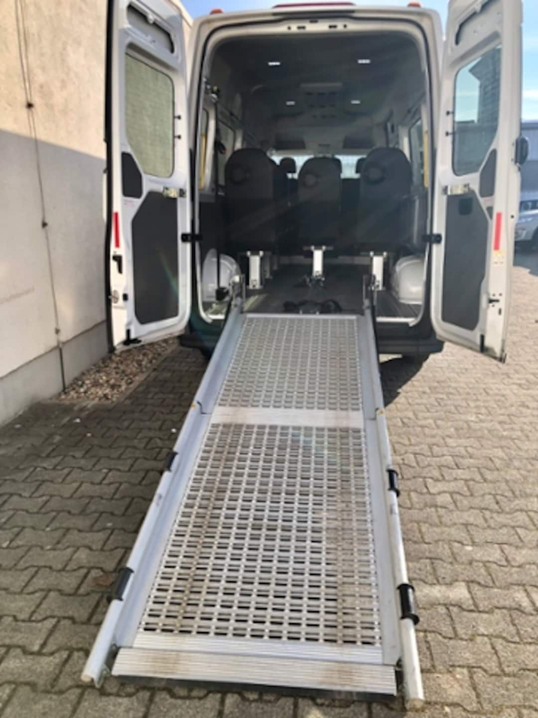 Volkswagen Crafter Kasten langer Radstand