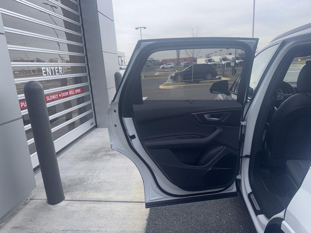 2026 Audi Q7 Premium Plus - Photo 18