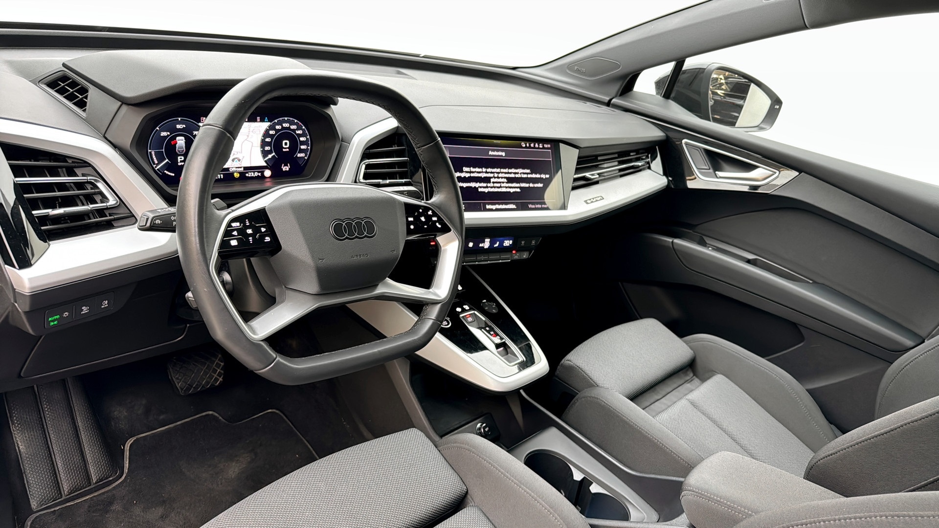 Bild som visar Audi Q4 e-tron Q4 45 e-tron quattro Proline 195,00 kW - för mer information kontakta din Audi Partner