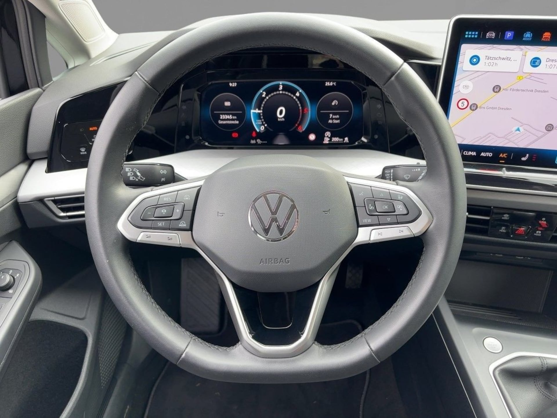 Volkswagen Golf Variant Life