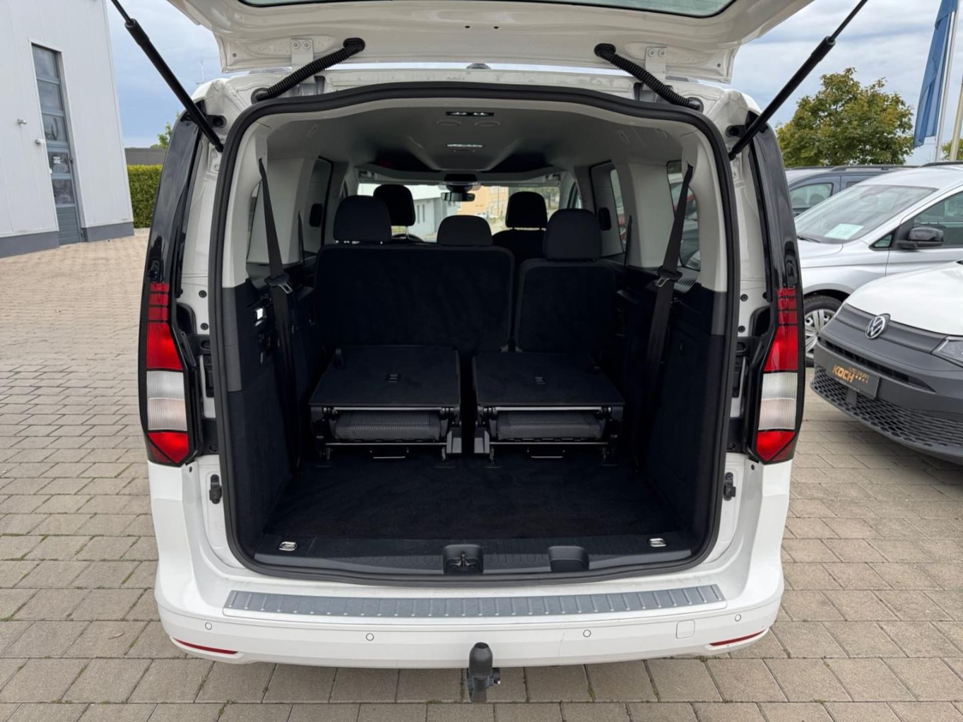 Volkswagen Caddy Maxi Kombi Basis-Modell