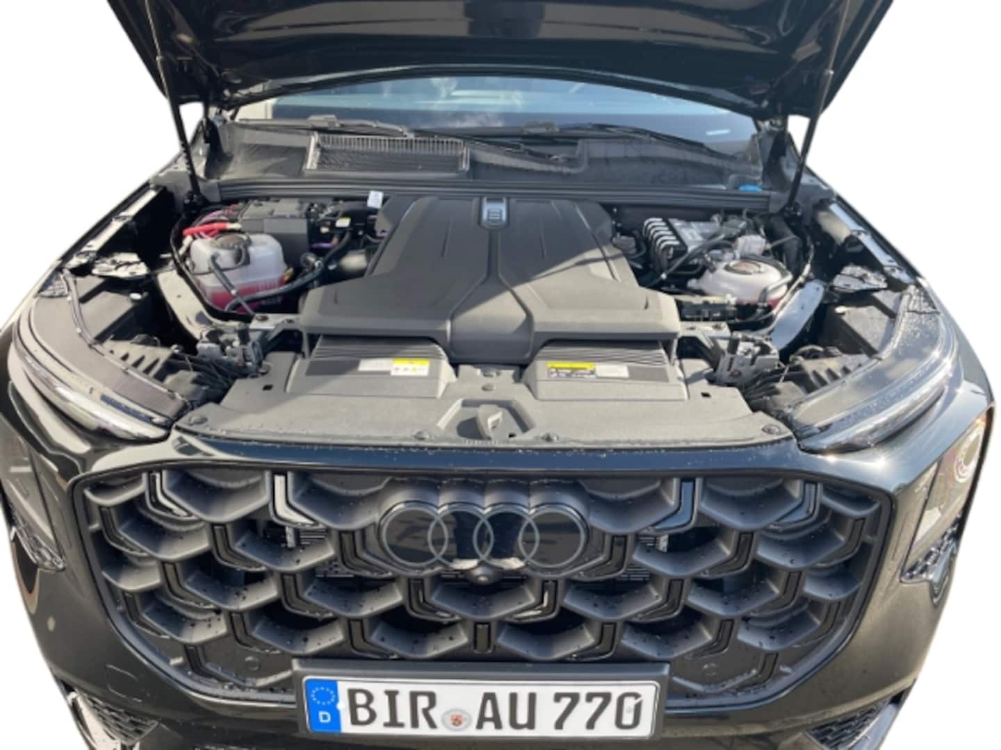 Bild über Audi Q7 SUV TDI quattro 220 kW tiptronic - für weitere Informationen kontaktieren Sie den Audi Partner
