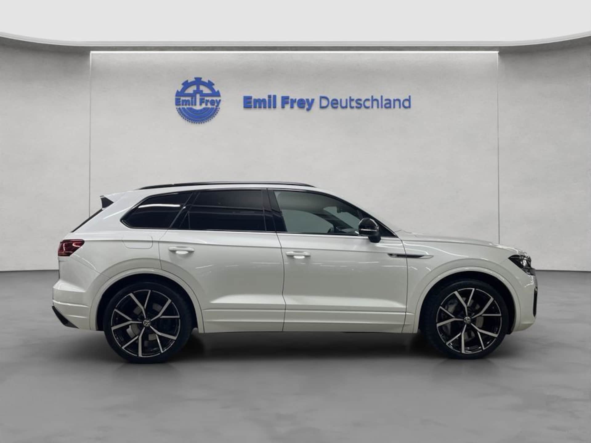 Volkswagen Touareg R
