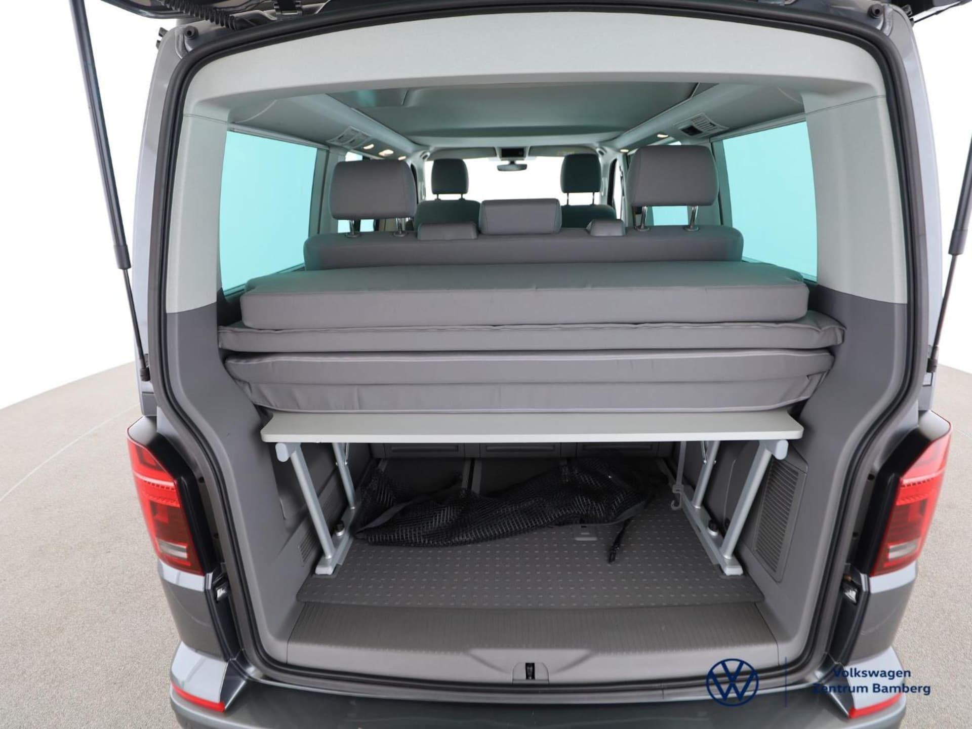 Volkswagen T6.1 California Beach