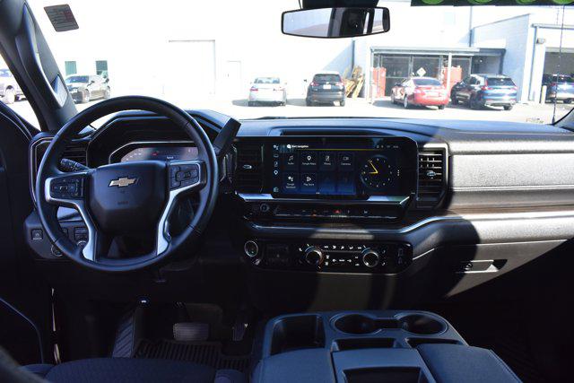 2025 Chevrolet Silverado 1500 LT - Photo 30
