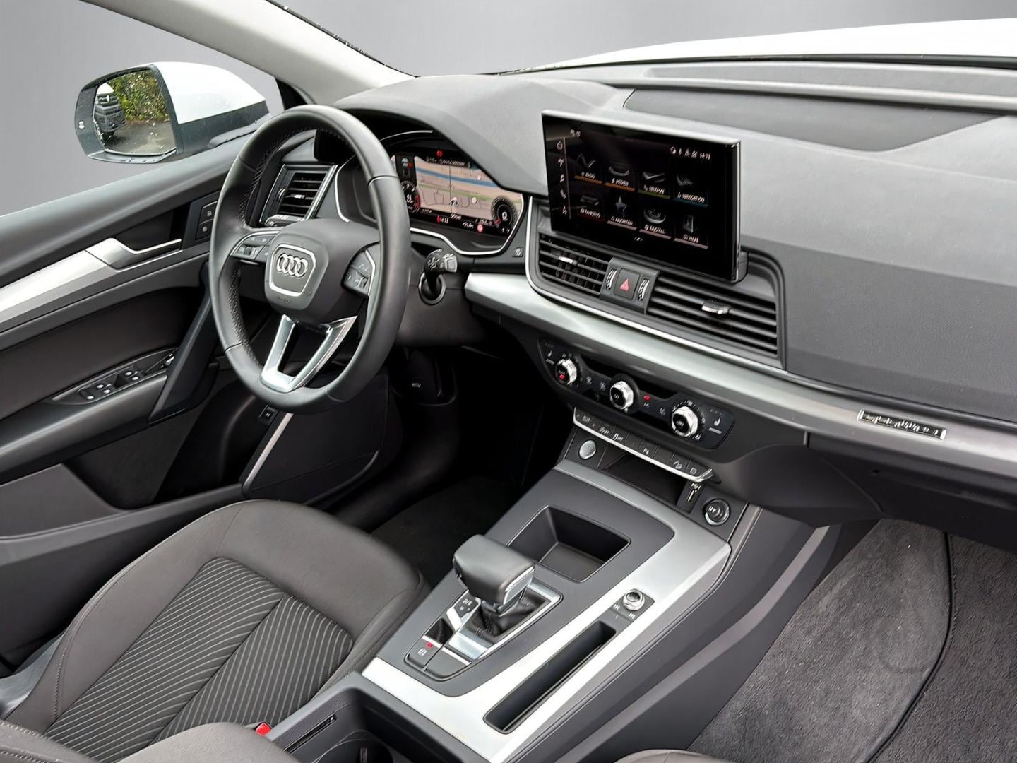 Bild über Audi Q5 40 TDI quattro 150 kW S tronic - für weitere Informationen kontaktieren Sie den Audi Partner