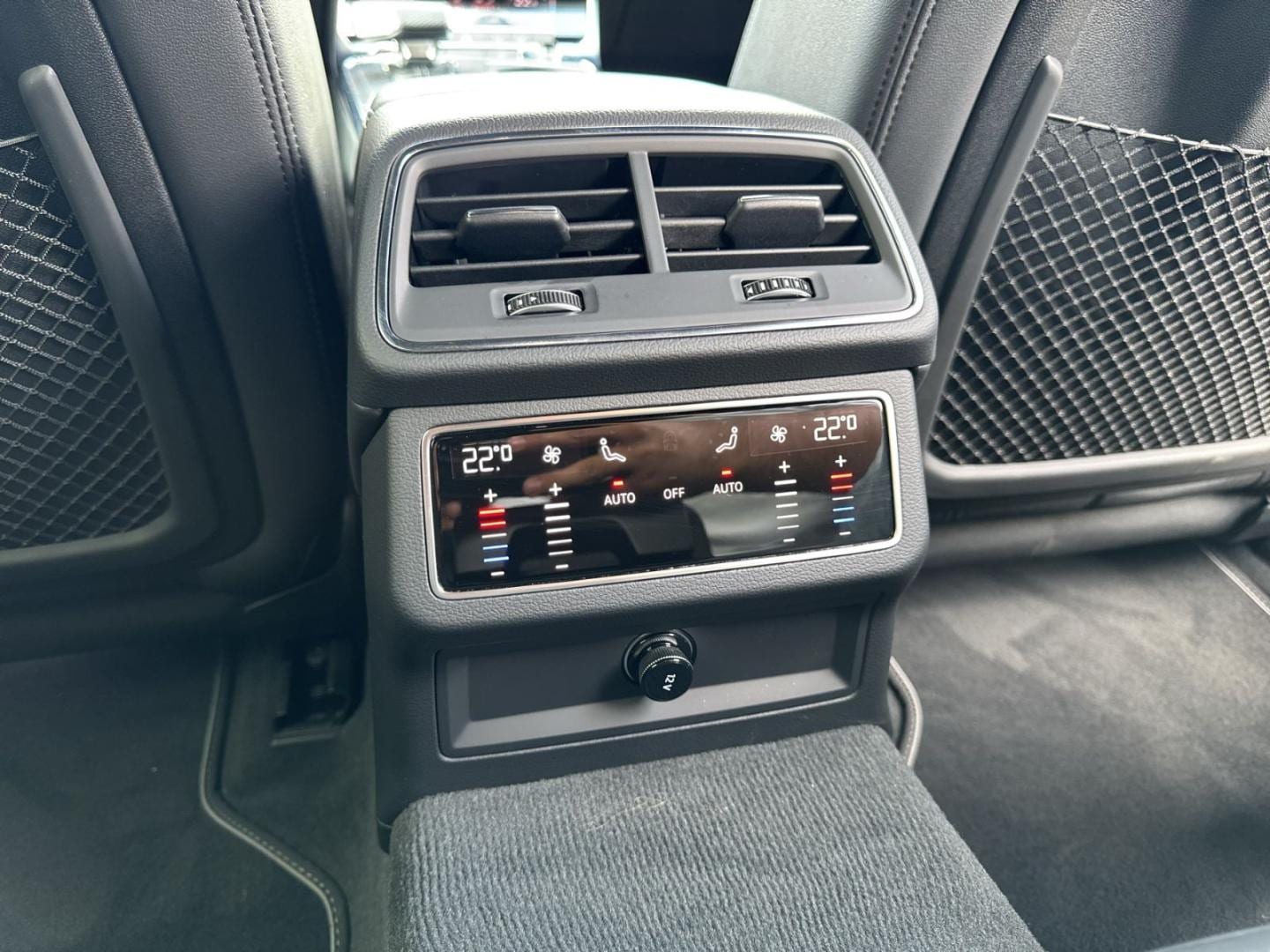 Bild über Audi S6 Avant TDI quattro tiptronic - für weitere Informationen kontaktieren Sie den Audi Partner