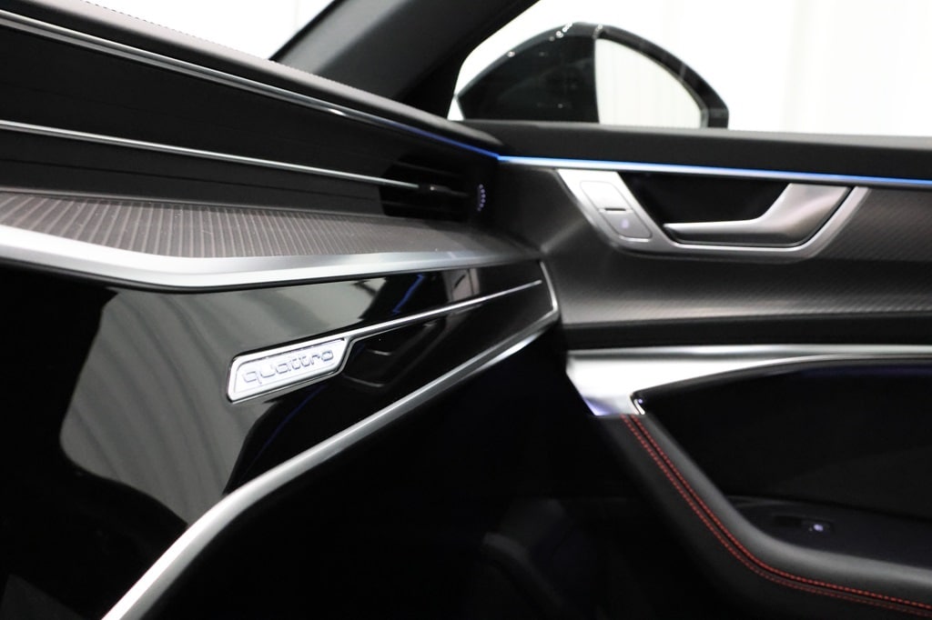 Bild som visar Audi RS 6 Avant RS 6 Avant performance 630 hk tiptronic - för mer information kontakta din Audi Partner