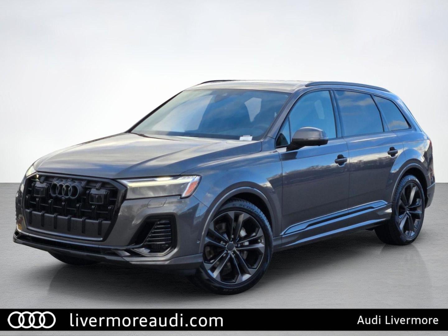 2026 Audi Q7 55 Premium Plus quattro Tiptronic's photo