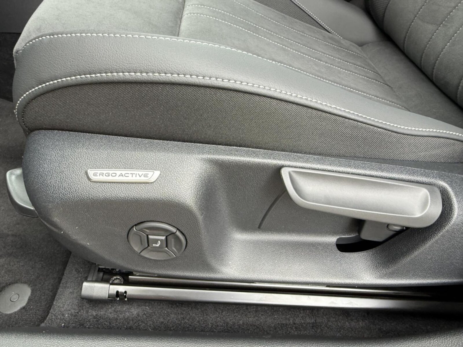 Volkswagen T-Roc – Bild 11