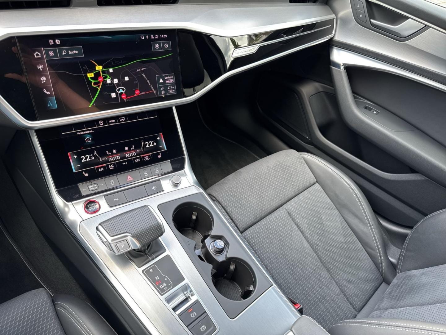 Bild über Audi S6 Avant TDI quattro tiptronic - für weitere Informationen kontaktieren Sie den Audi Partner