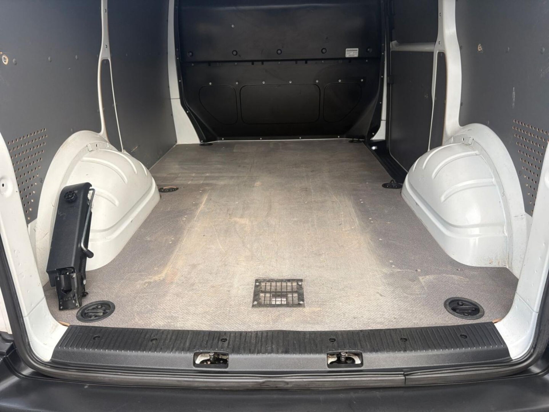 Volkswagen T6.1 Transporter Kasten kurzer Radstand