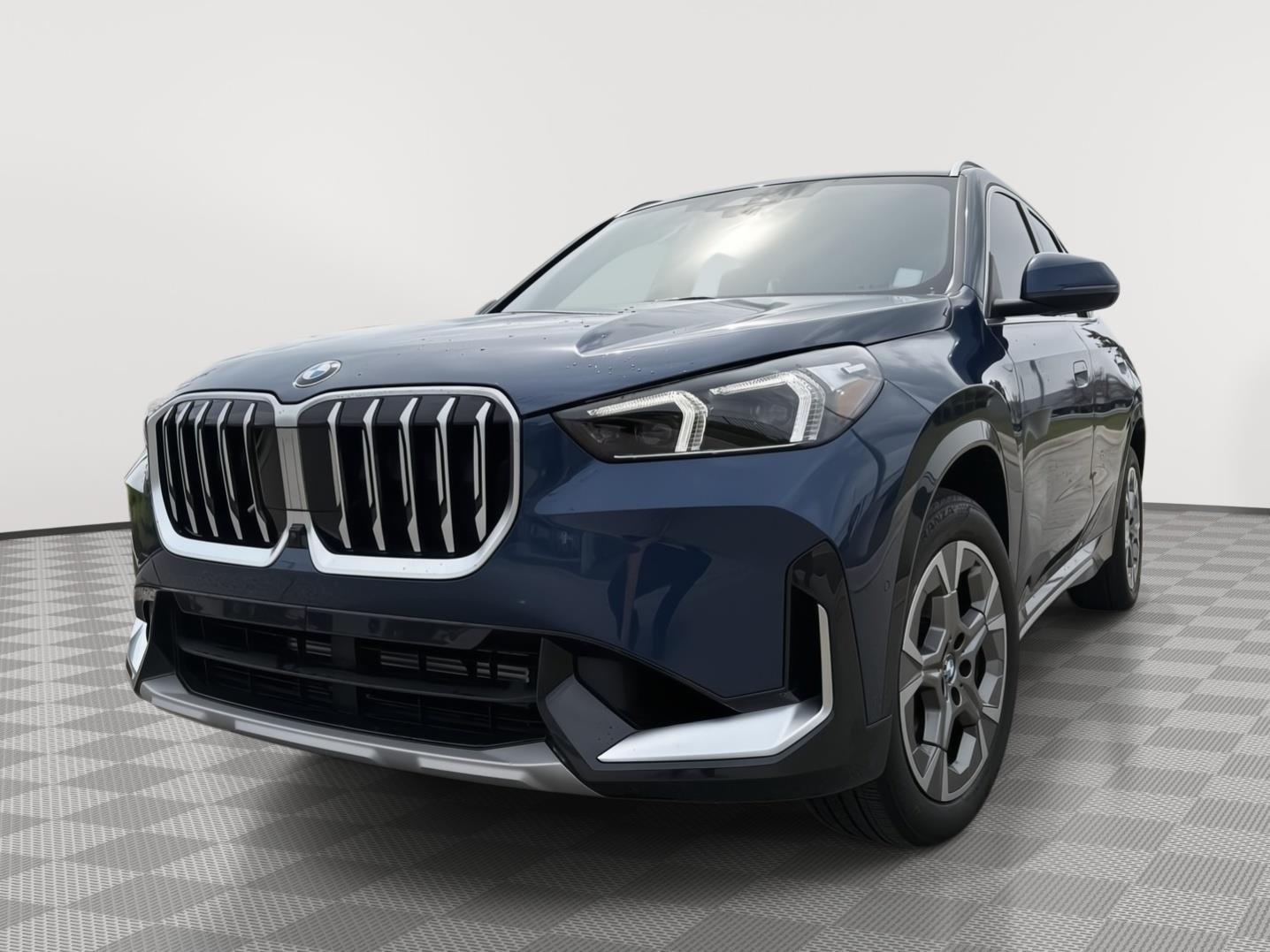 2025 BMW X1 xDrive28i's photo