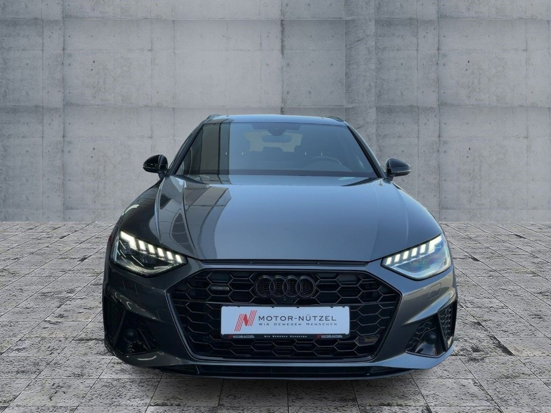 Audi A4 Avant S line