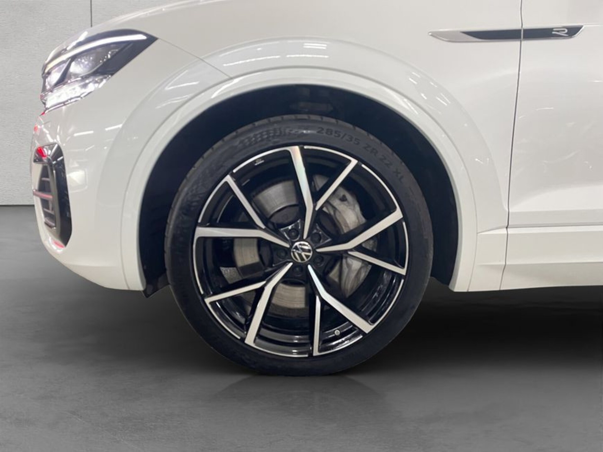 Volkswagen Touareg R