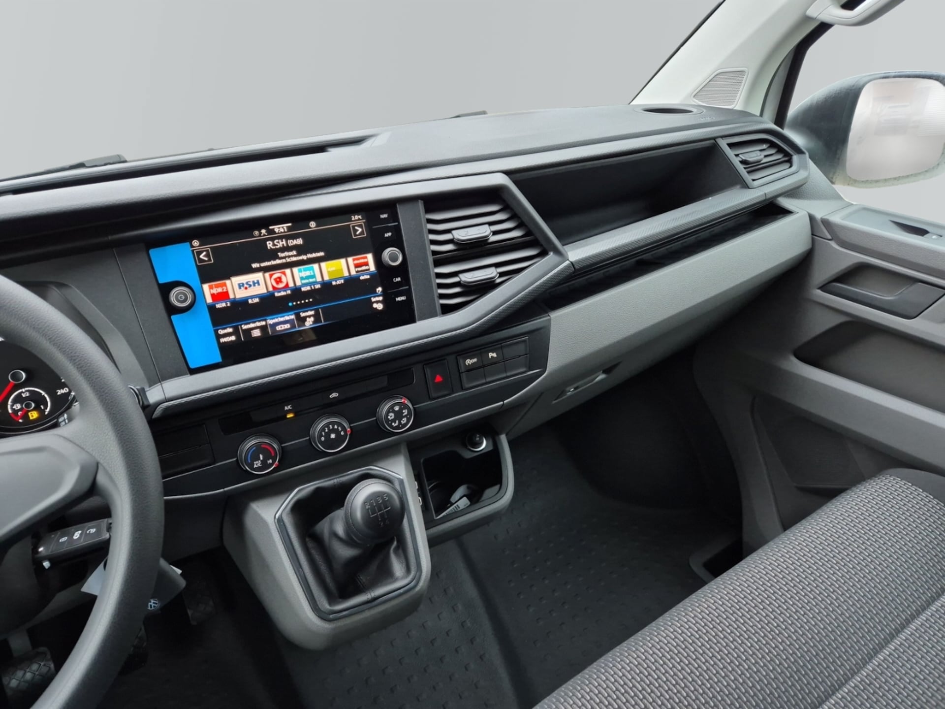 Volkswagen T6.1 Transporter Kasten langer Radstand