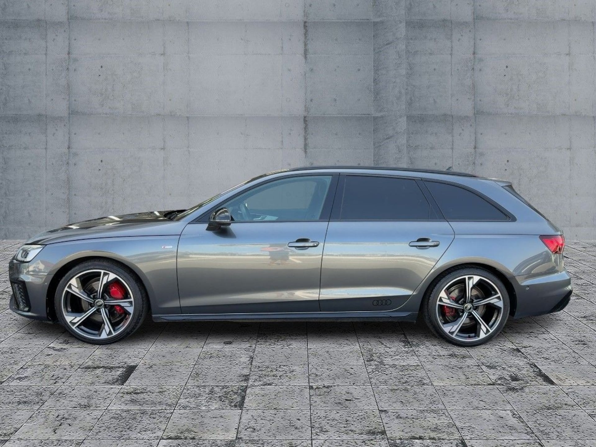 Audi A4 Avant S line