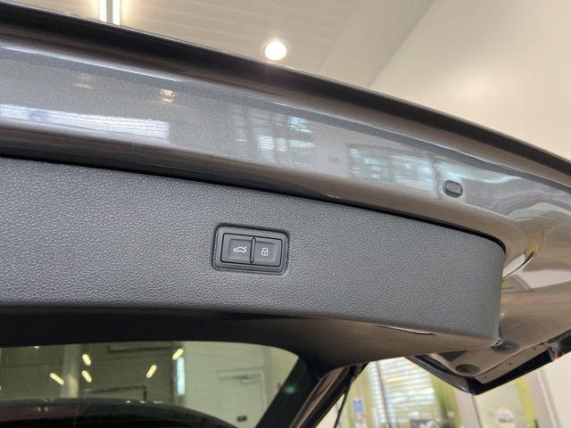 2026 Audi Q7 Premium Plus - Photo 18