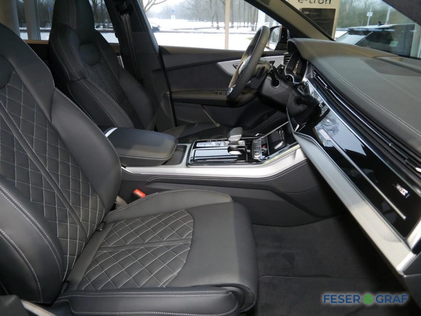 Bild über Audi Q8 SUV TFSI e S line business TFSI e quattro 360 kW tiptronic - für weitere Informationen kontaktieren Sie den Audi Partner