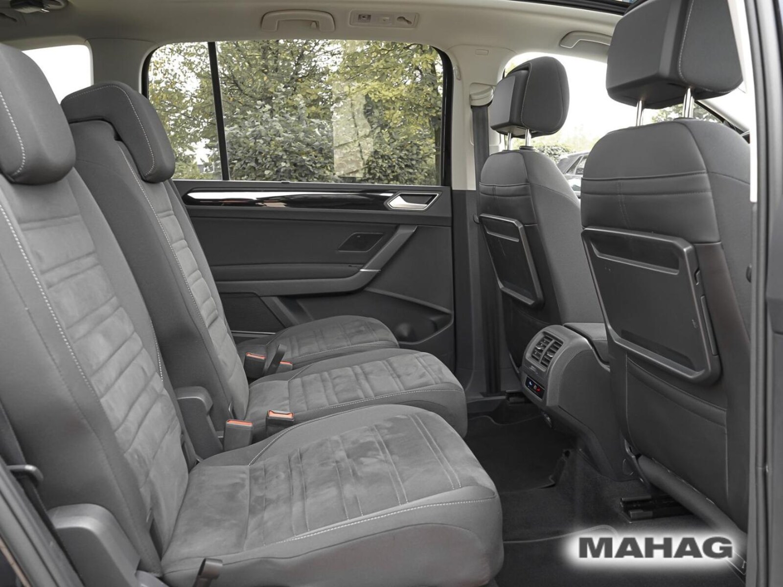 Volkswagen Touran – Bild 17