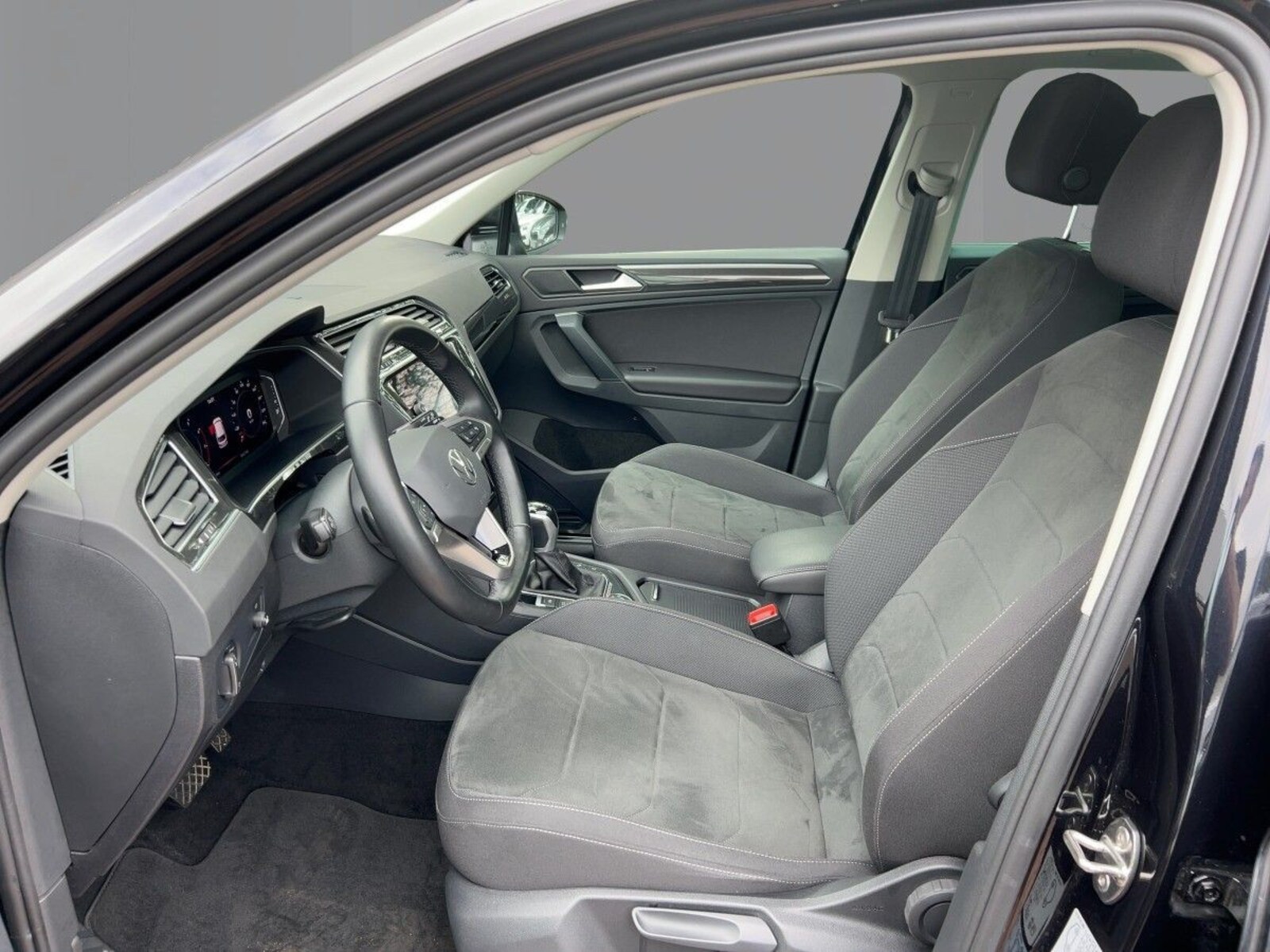 Volkswagen Tiguan – Bild 8