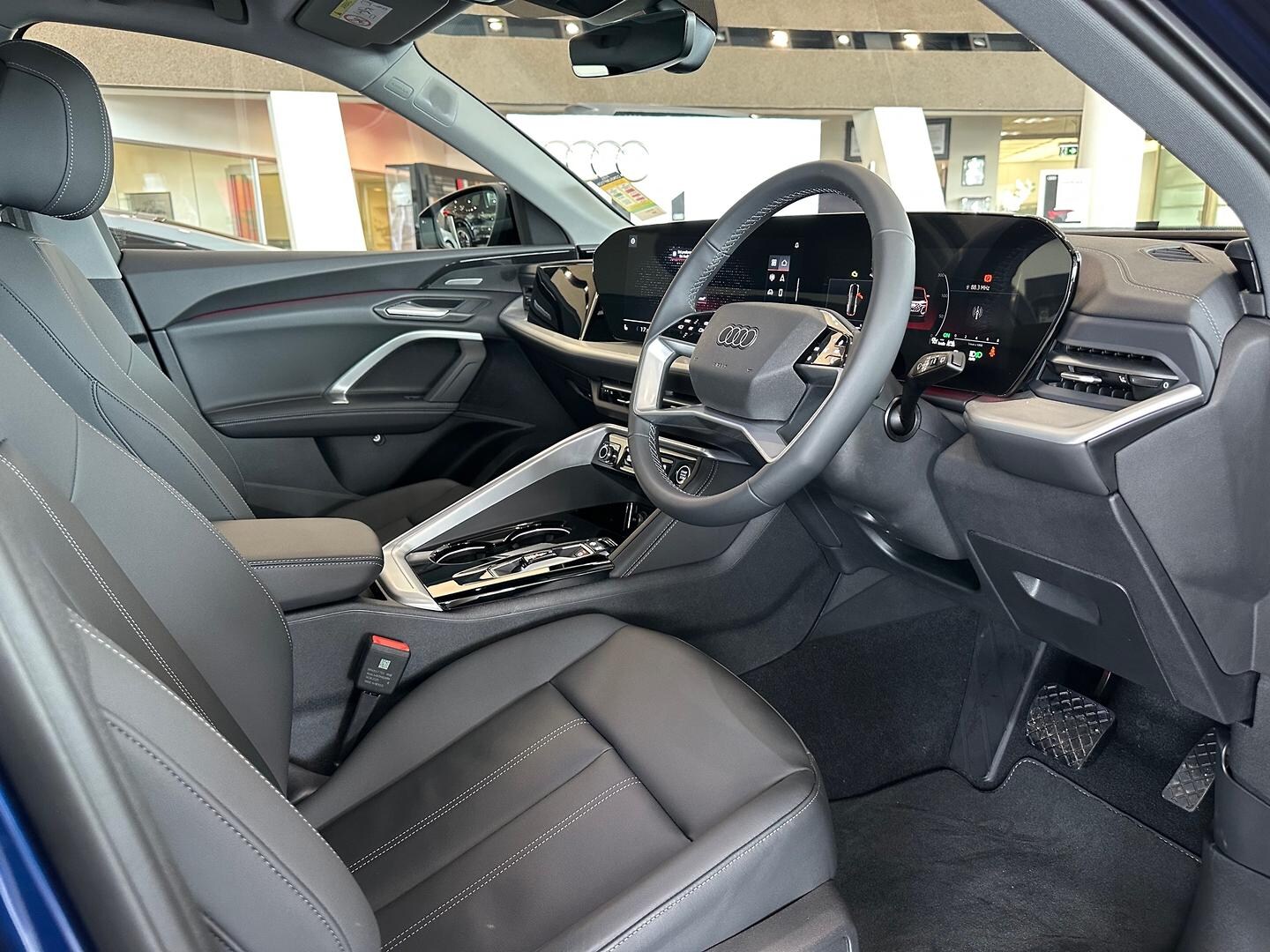 Image about Audi Q5 SUV TFSI 150 kW