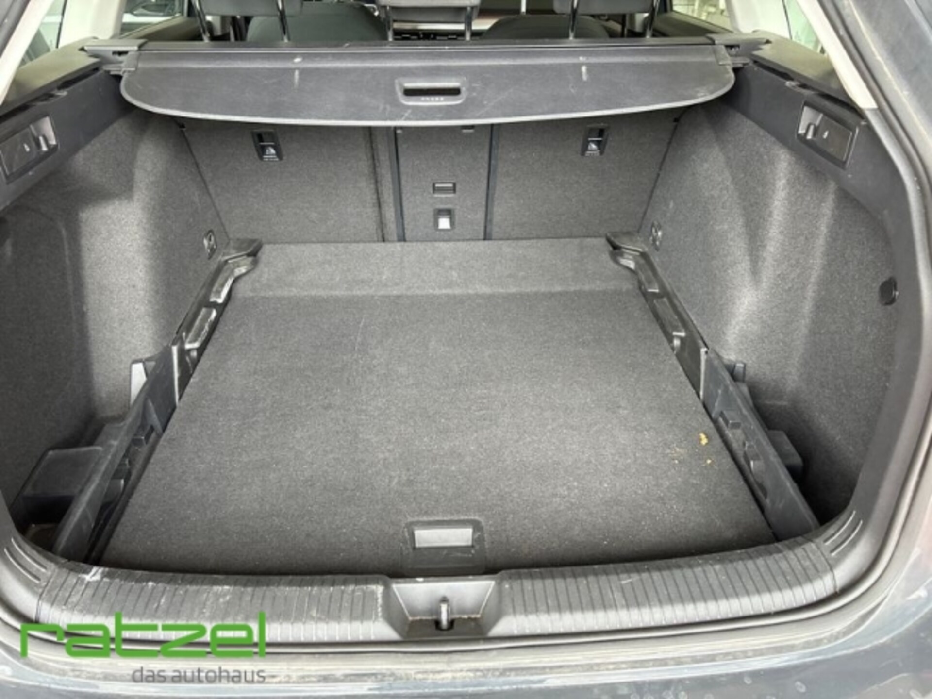 Volkswagen Golf Variant Life