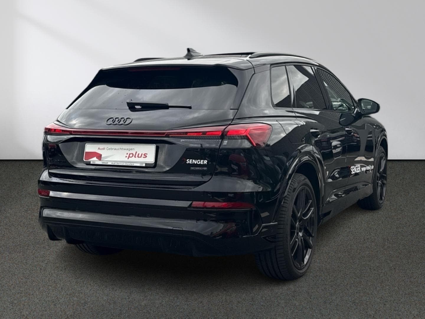 Bild über Audi Q4 SUV e-tron e-tron quattro 220 kW - für weitere Informationen kontaktieren Sie den Audi Partner