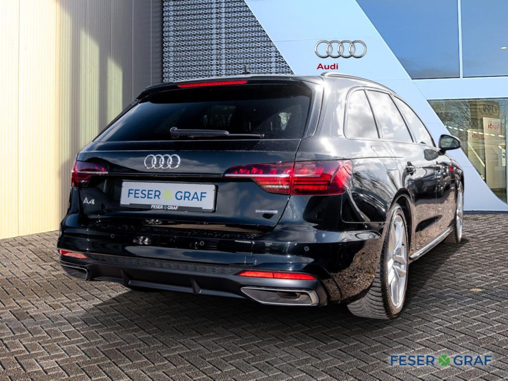 Audi A4 Avant S line