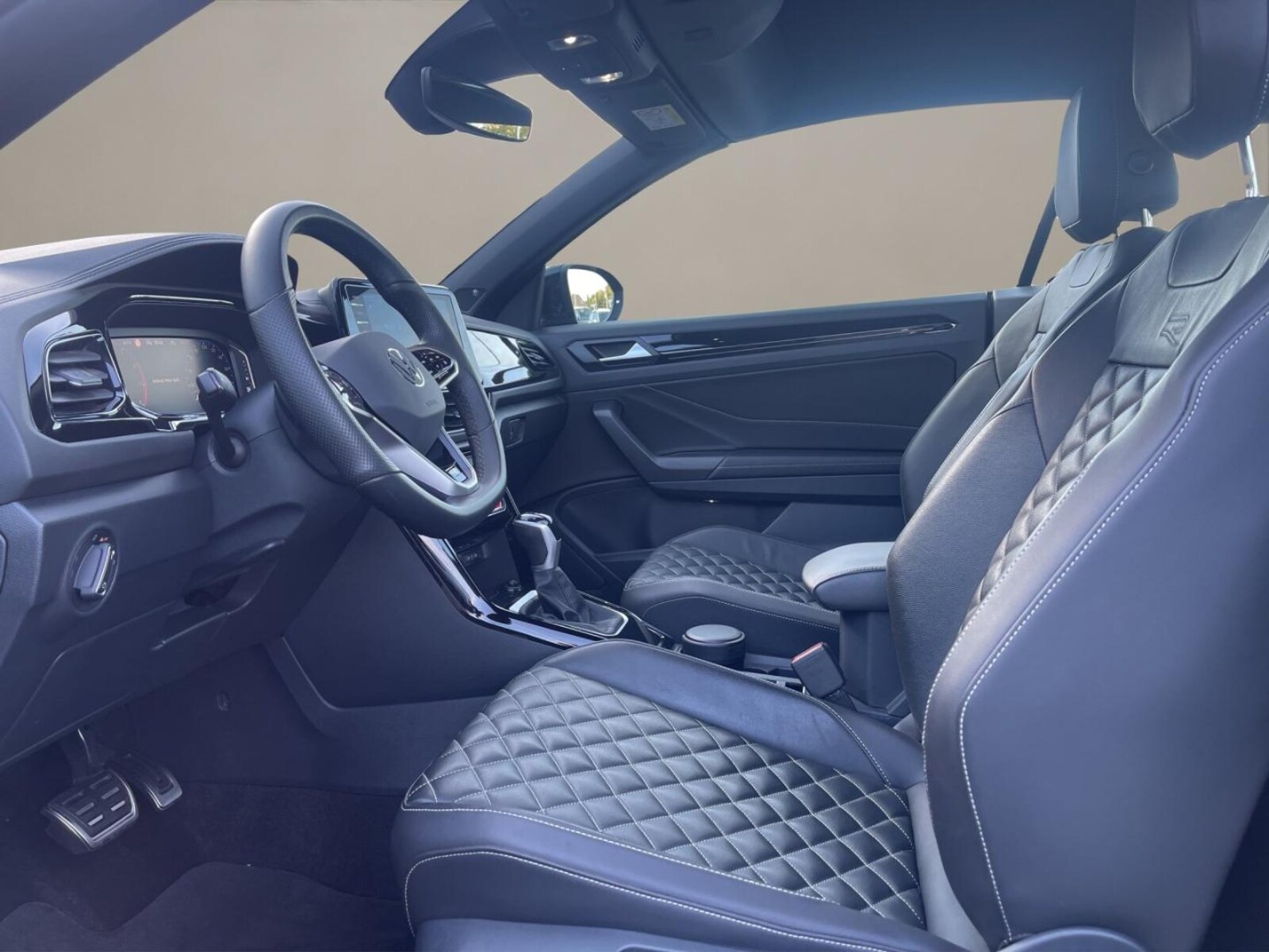 Volkswagen T-Roc Cabriolet – Bild 8