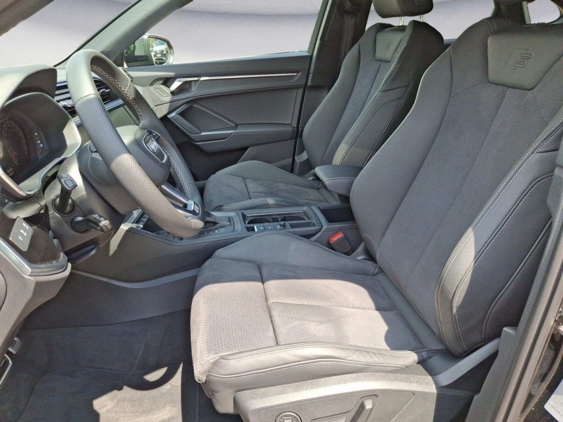 Audi Q3 Sportback S line