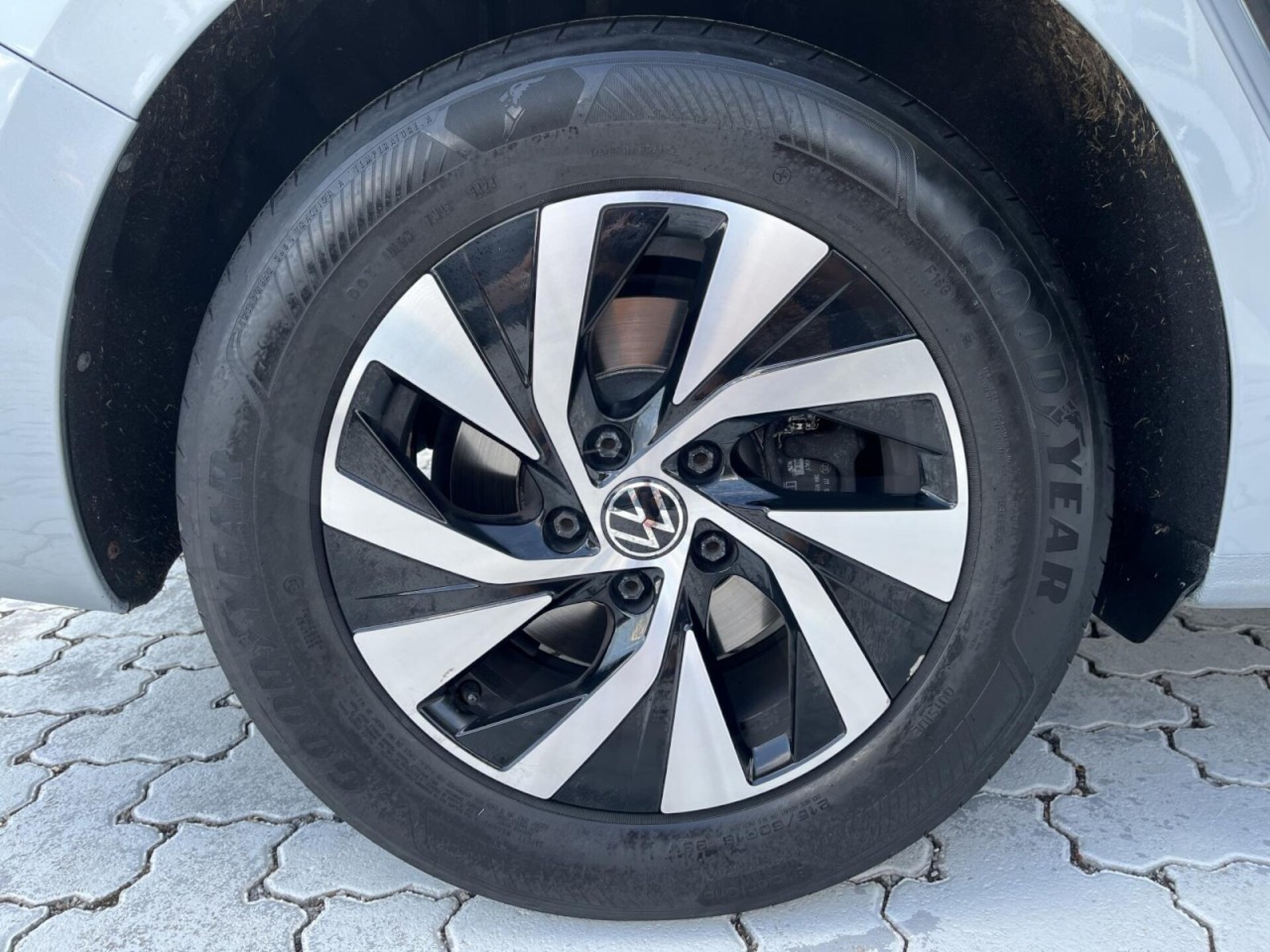 Volkswagen Passat Business