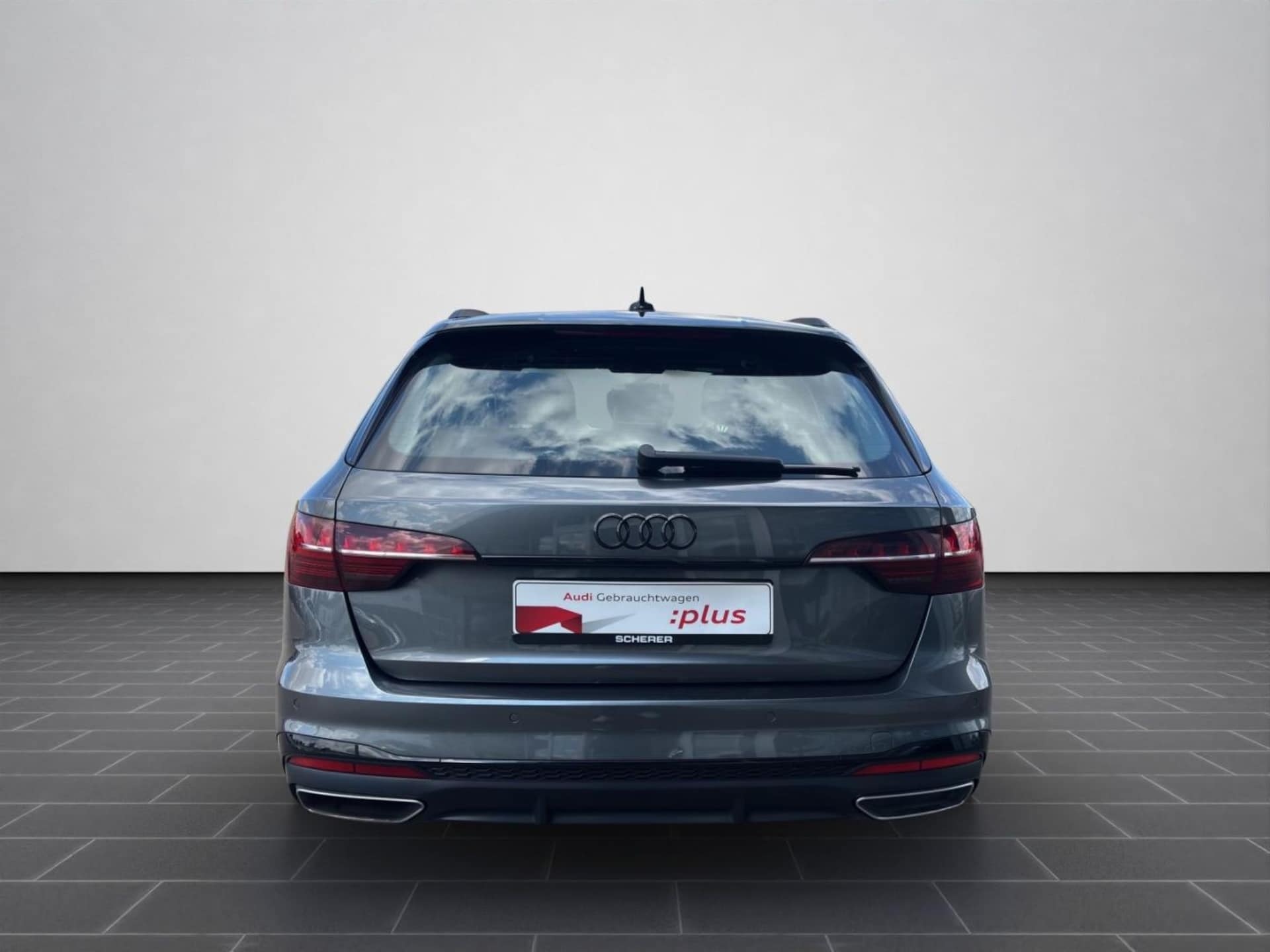 Audi A4 Avant S line