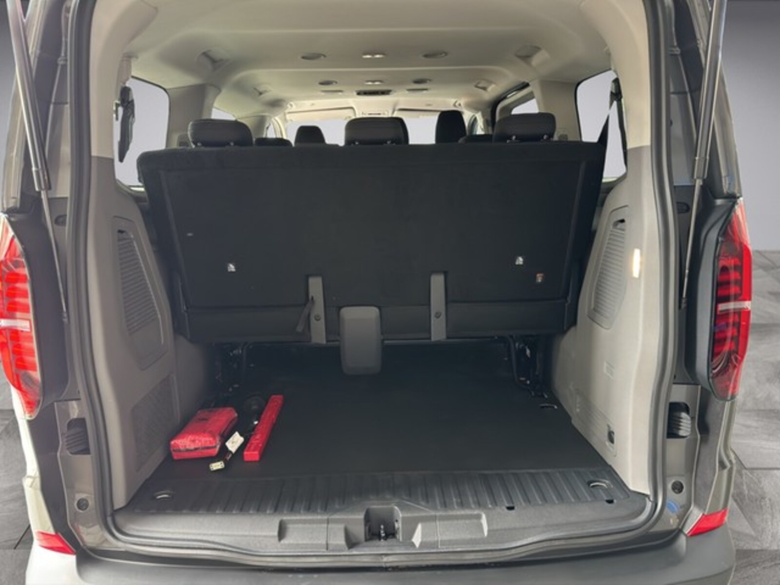 Volkswagen Caravelle – Bild 9