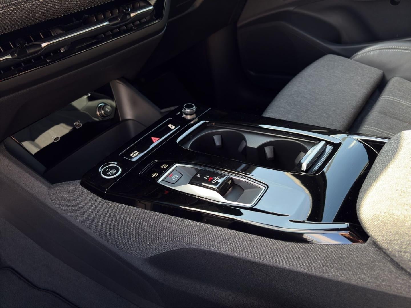 Bild über Audi Q6 SUV e-tron e-tron - für weitere Informationen kontaktieren Sie den Audi Partner