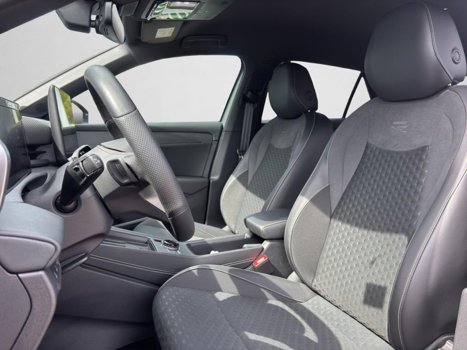 Volkswagen T-Roc – Bild 12